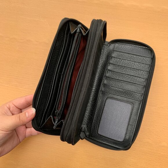 Matt & Nat Vegan Leather Wallet – Black Zip Organizer with Card Slot - Picture 1 of 7